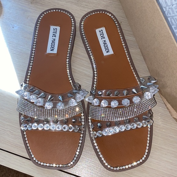 Steve Madden blinged out sandals! - Picture 1 of 4